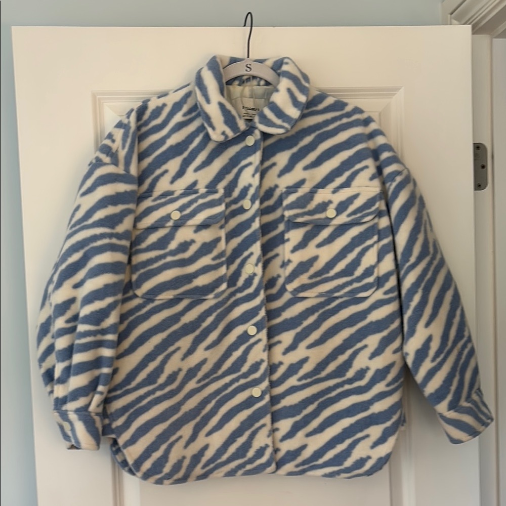 Pull&Bear Blue and White Patterned Lined Jacket, XS